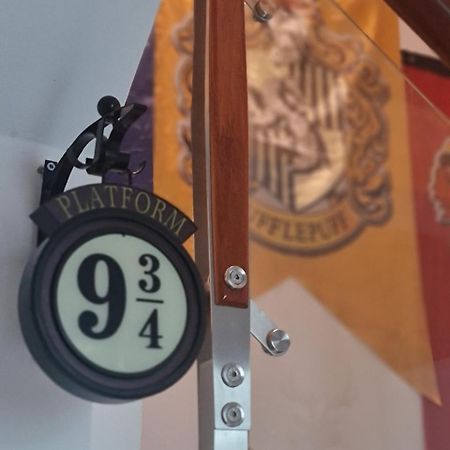 Апарт отель The Hidden Hogwarts - Nearly Bui Vien Walking Street Хошимин Экстерьер фото